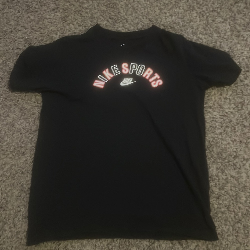 Nike tee